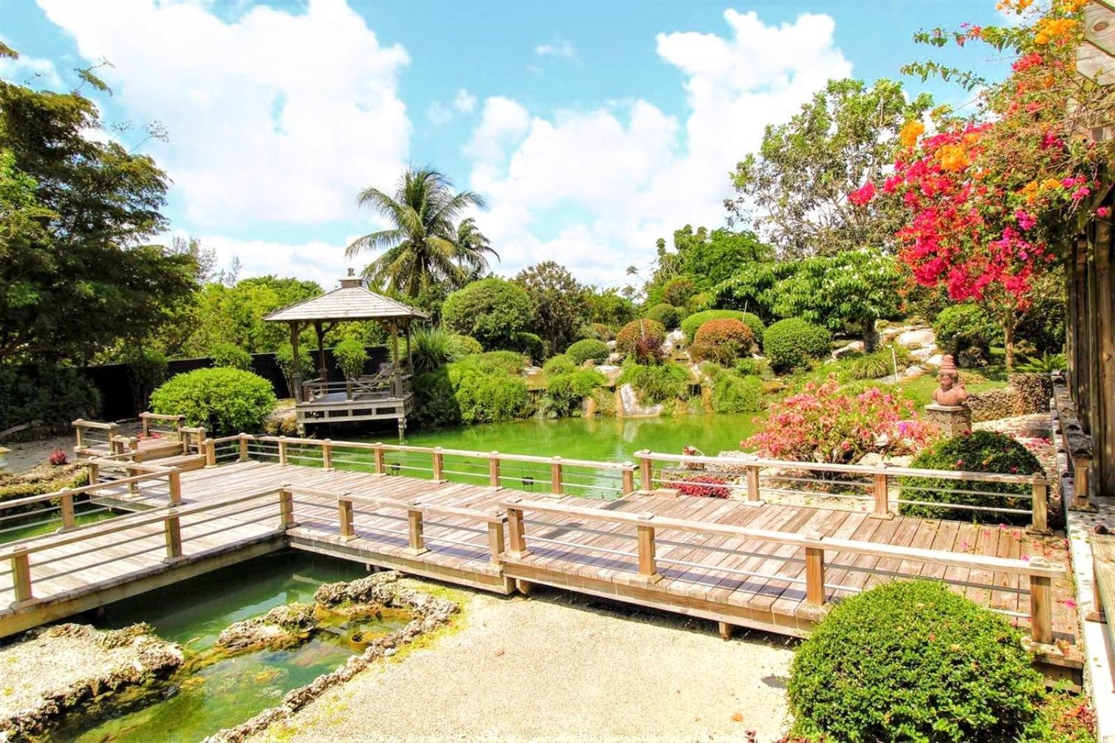 Magical Wonderkoi House In A Japanese Koi Garden Villa Маями Екстериор снимка