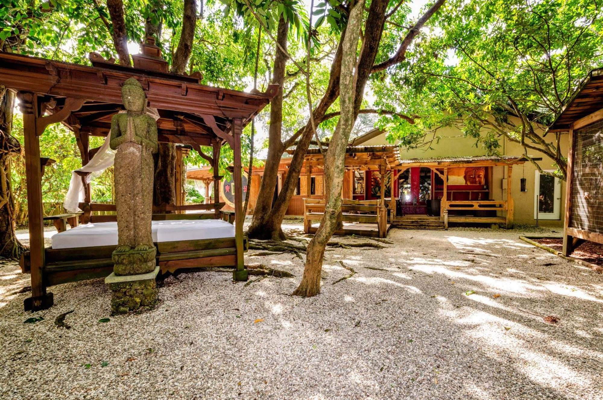 Magical Wonderkoi House In A Japanese Koi Garden Villa Маями Екстериор снимка